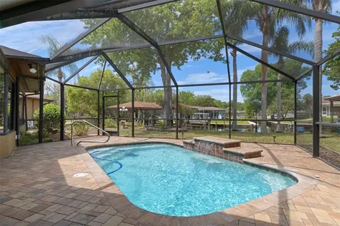 239 SE Paradise Point Road Crystal River FL 34429