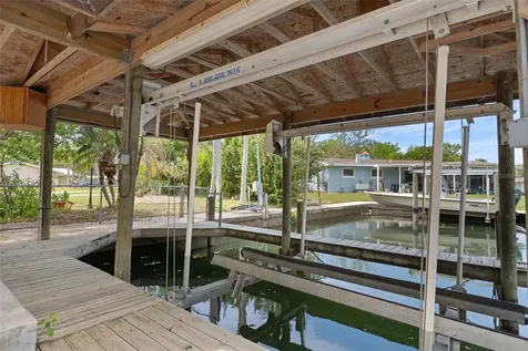 239 SE Paradise Point Road Crystal River FL 34429