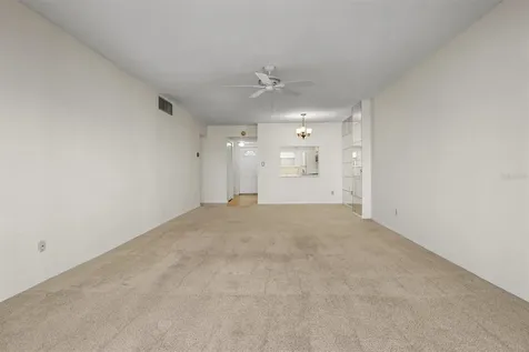 2131 Lakeview Drive Sebring FL 33870
