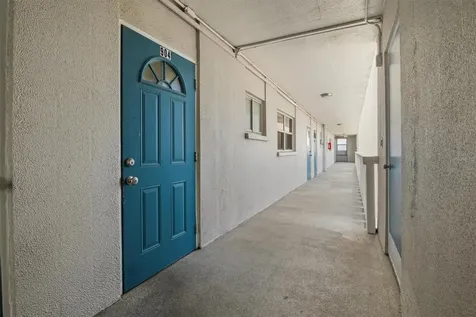 2131 Lakeview Drive Sebring FL 33870