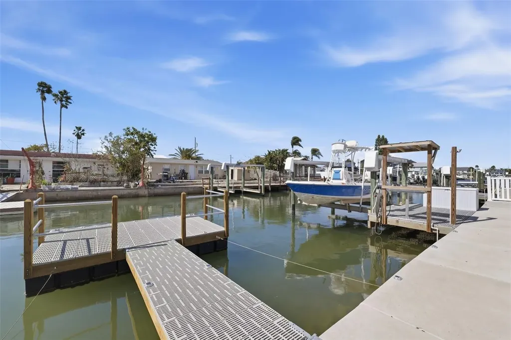 13741 Judy Avenue Hudson FL 34667