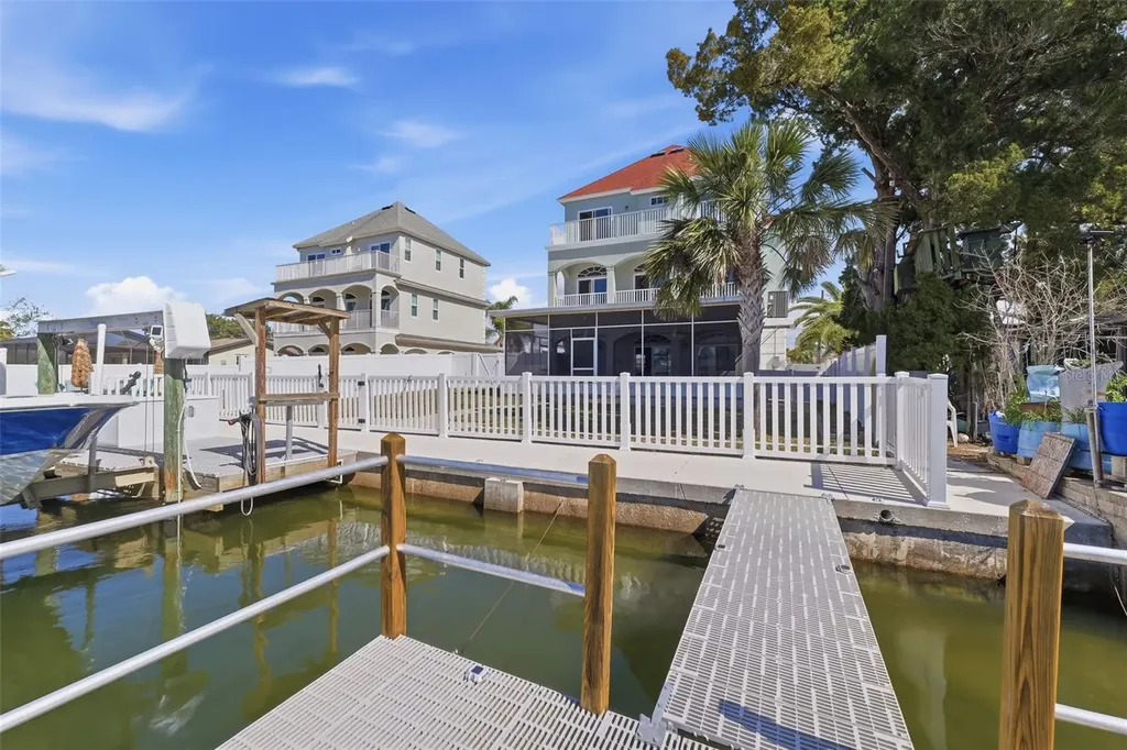 13741 Judy Avenue Hudson FL 34667