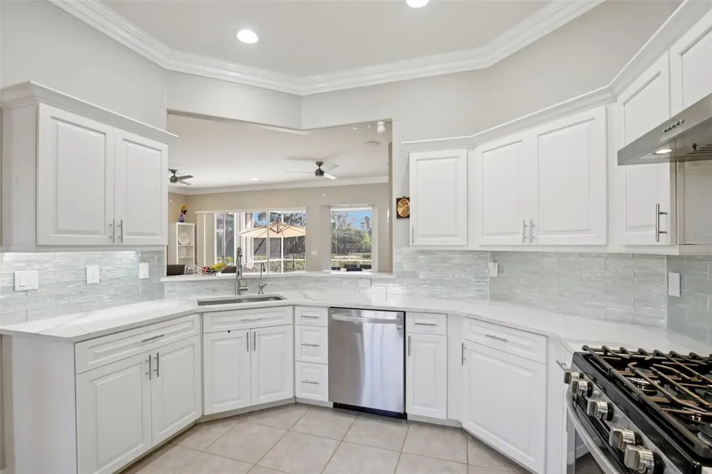 5260 Highbury Circle Sarasota FL 34238
