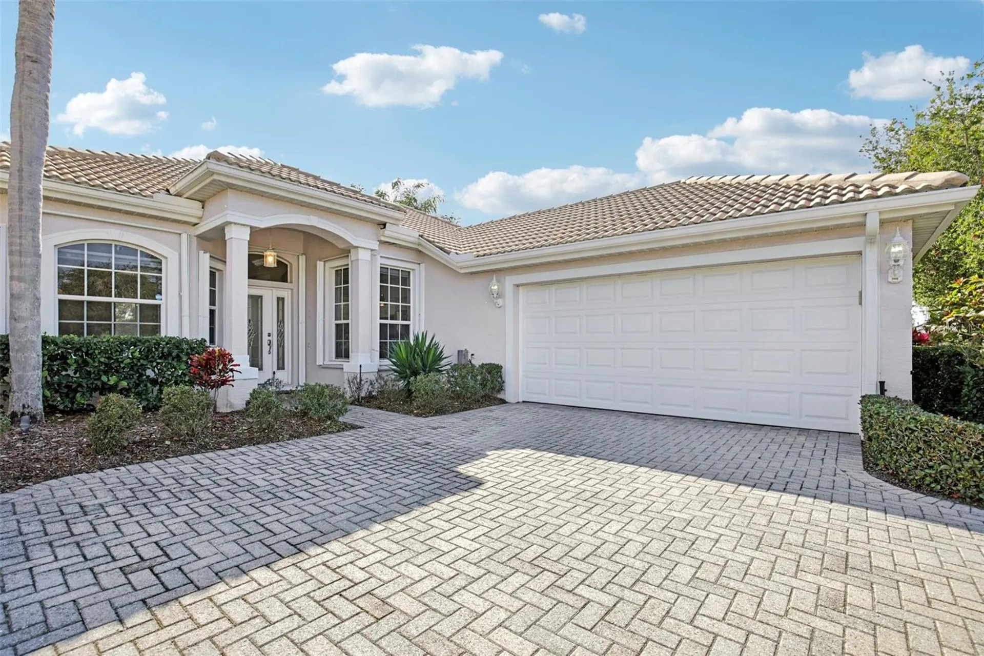 5260 Highbury Circle Sarasota FL 34238