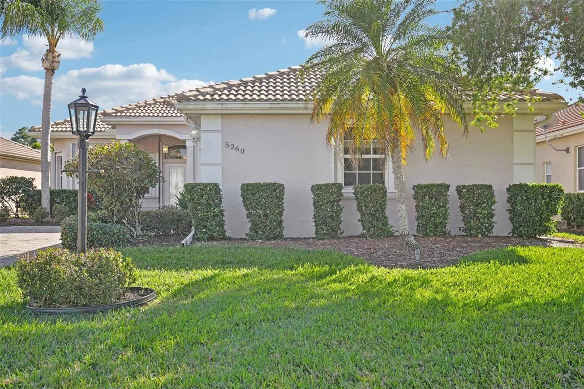 5260 Highbury Circle Sarasota FL 34238