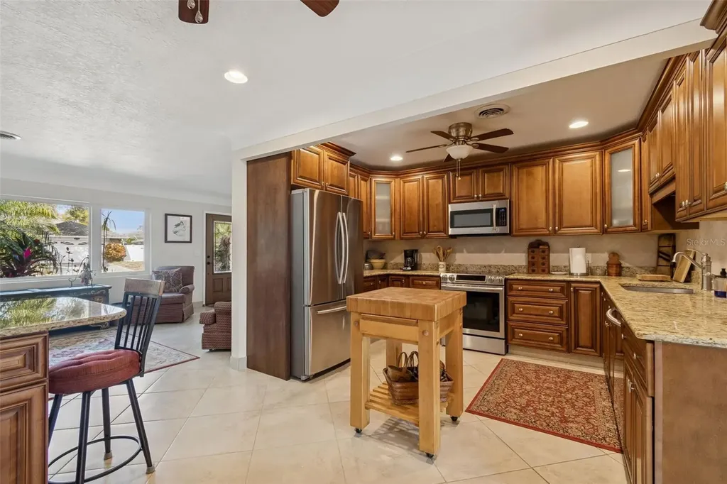 2268 Indian Avenue N Belleair Bluffs FL 33770