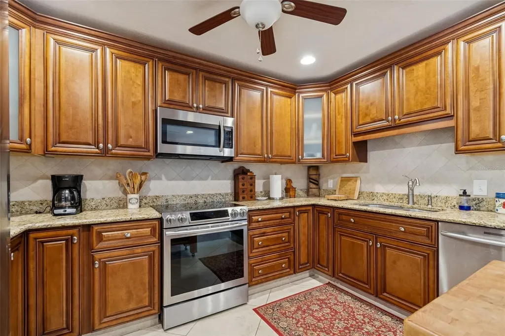 2268 Indian Avenue N Belleair Bluffs FL 33770