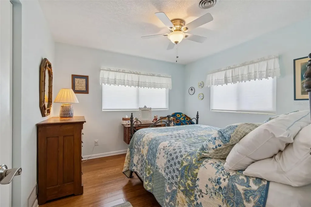 2268 Indian Avenue N Belleair Bluffs FL 33770