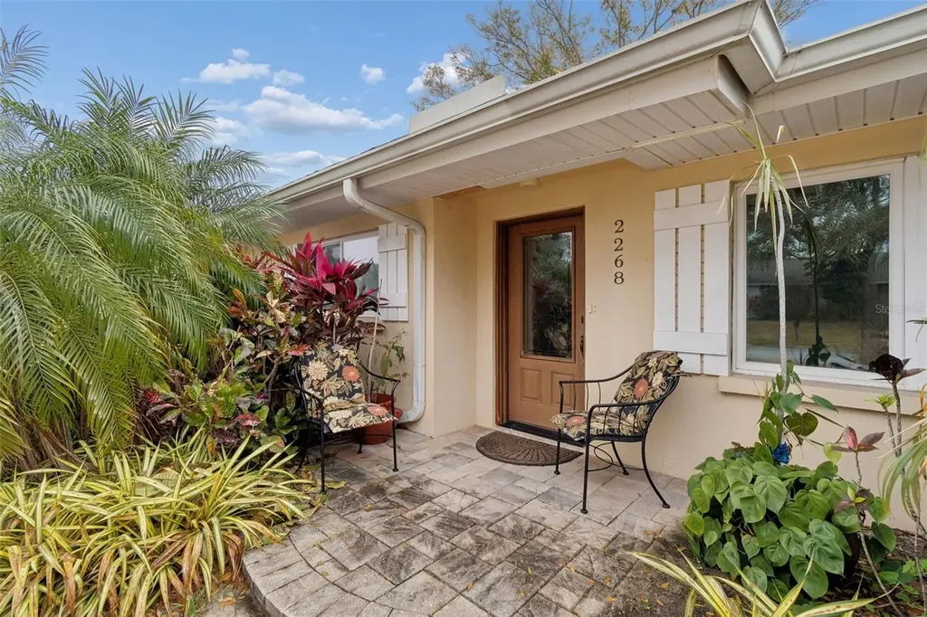 2268 Indian Avenue N Belleair Bluffs FL 33770