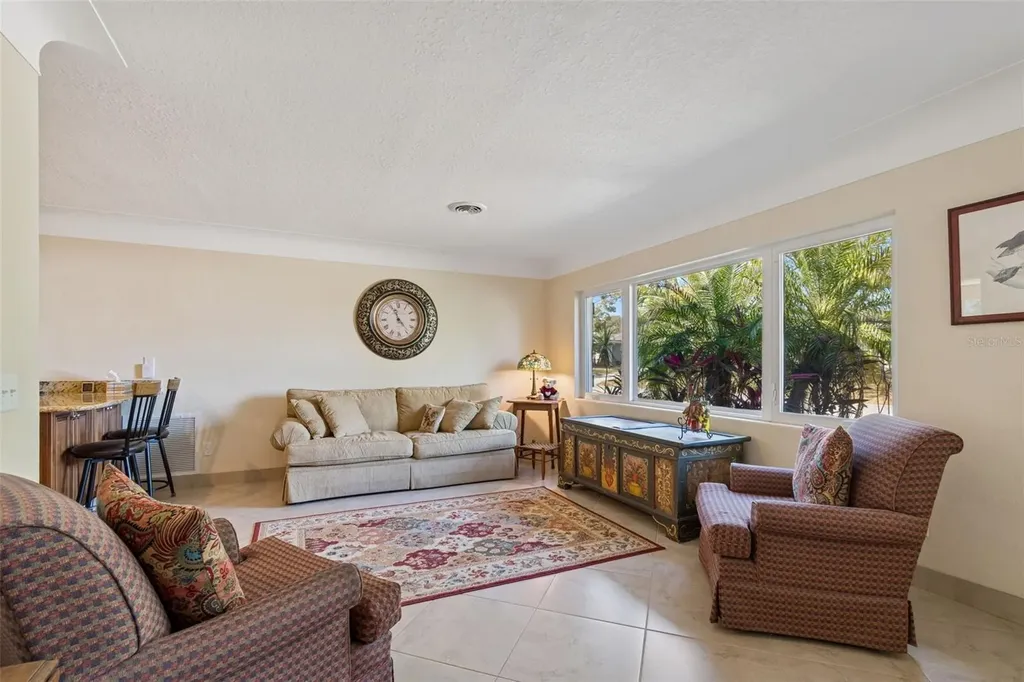 2268 Indian Avenue N Belleair Bluffs FL 33770