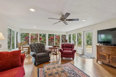 2268 Indian Avenue N Belleair Bluffs FL 33770