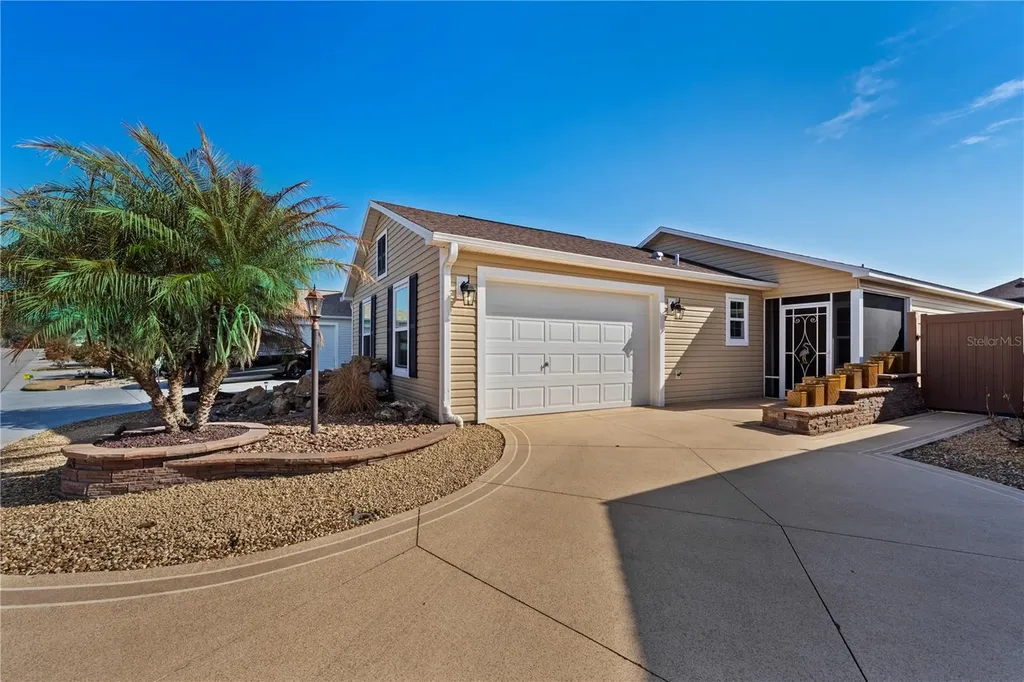 5859 Tupelo Terrace The Villages FL 32163