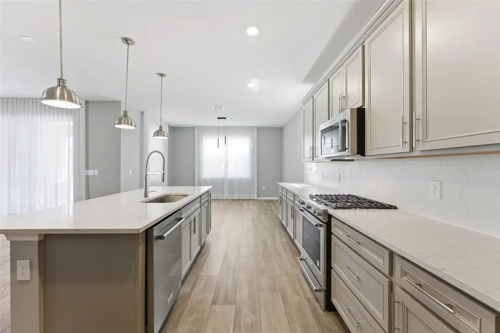 8368 Fenton Street Orlando FL 32836