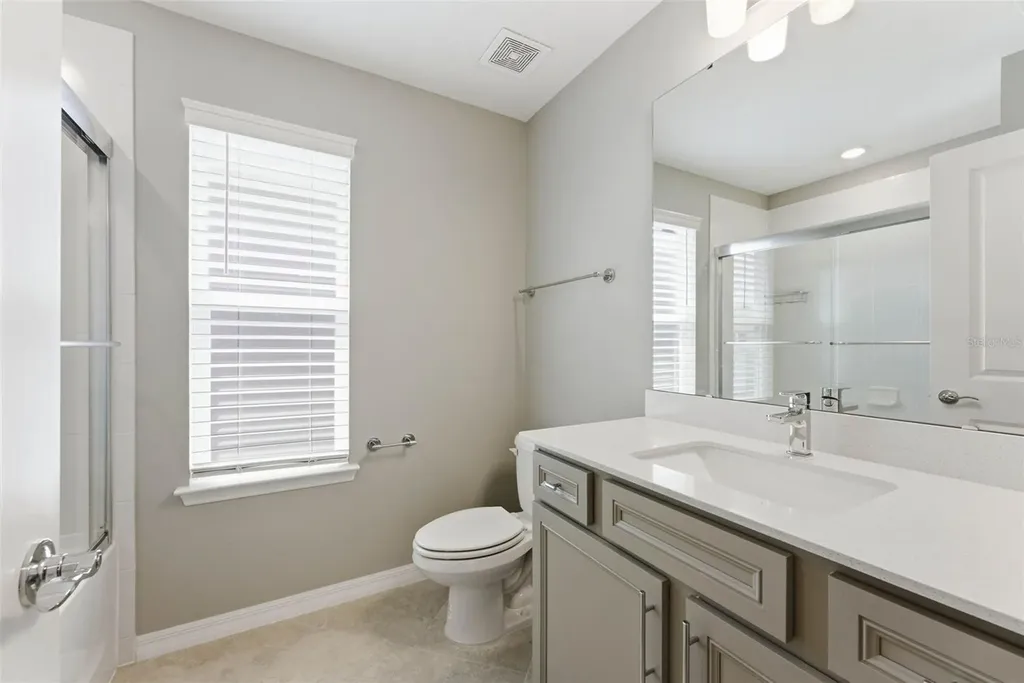 8368 Fenton Street Orlando FL 32836