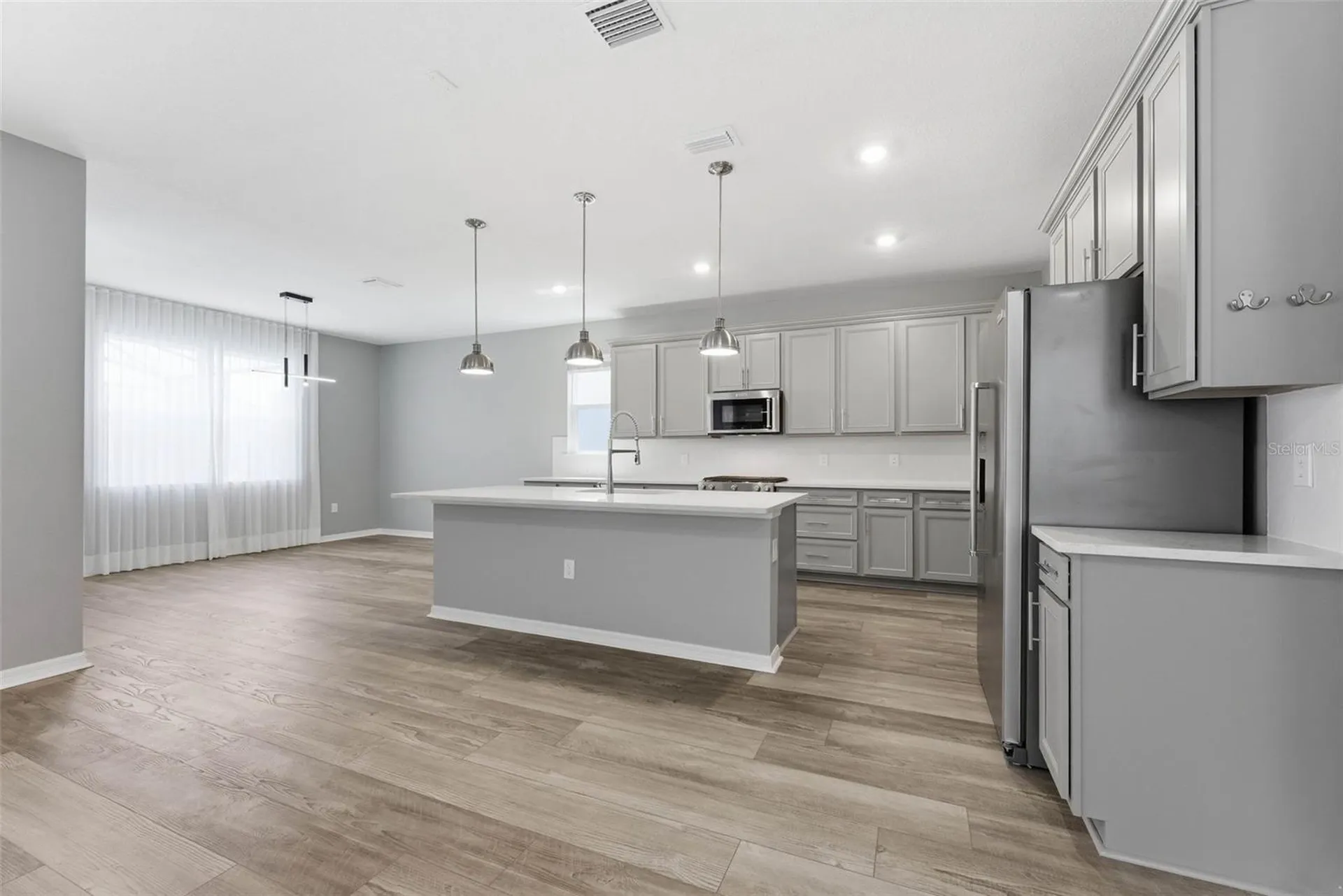 8368 Fenton Street Orlando FL 32836