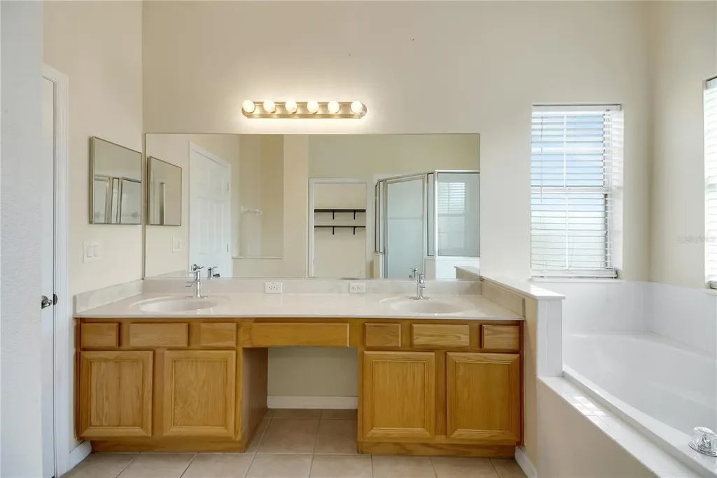3715 Mulberry Grove Loop Leesburg FL 34748