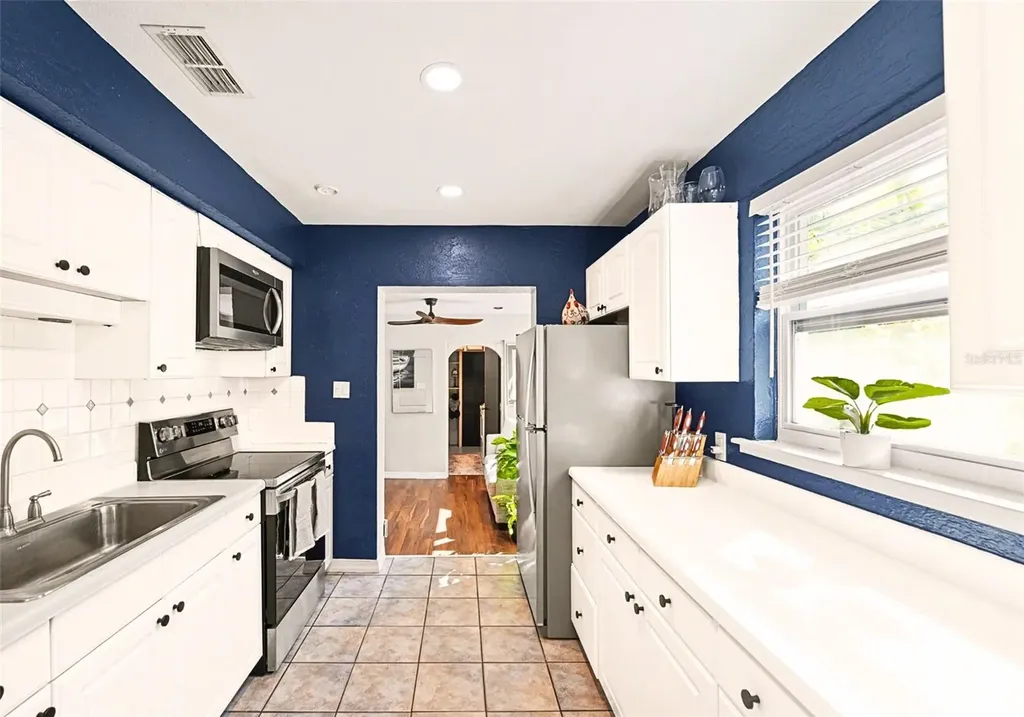 4600 30th Avenue N St Petersburg FL 33713