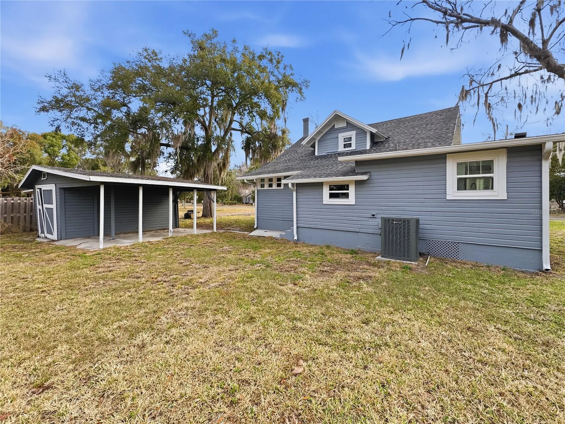 92 S Trowell Avenue Umatilla FL 32784
