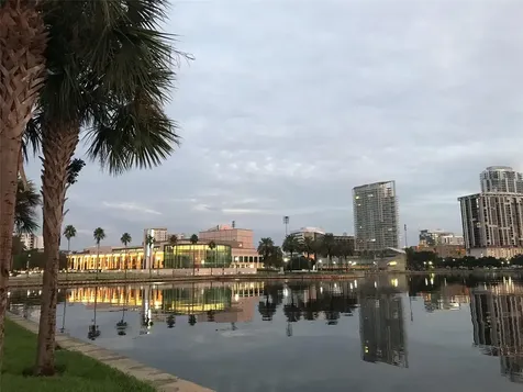 130 4th Avenue N St Petersburg FL 33701