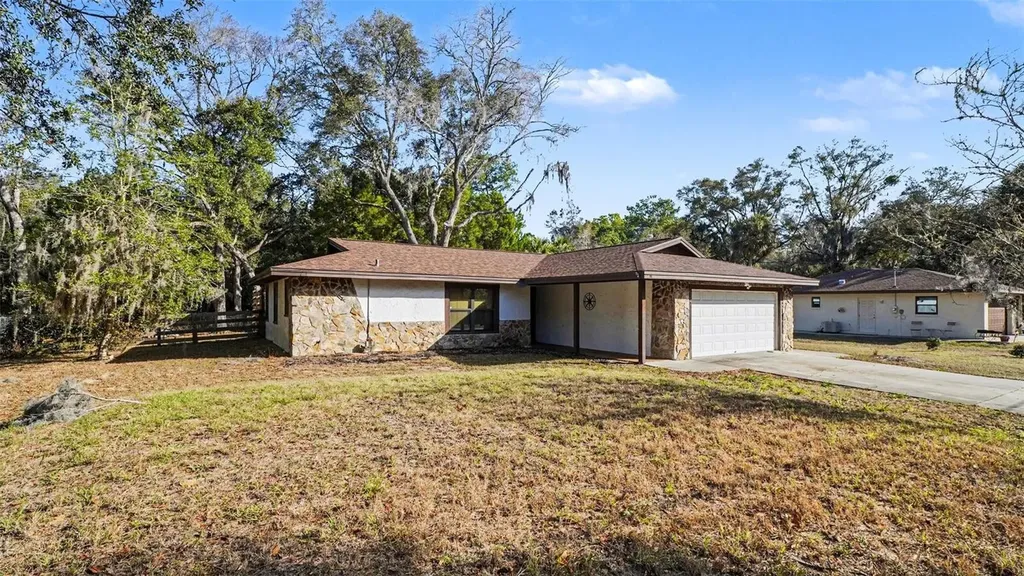 11699 W Indian Circle Crystal River FL 34428