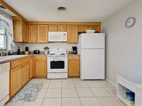 1533 Crest Drive Englewood FL 34223