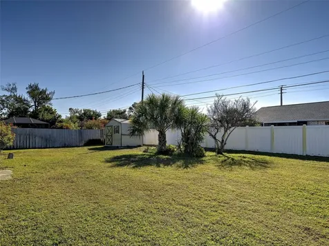 1533 Crest Drive Englewood FL 34223