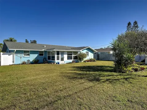 1533 Crest Drive Englewood FL 34223