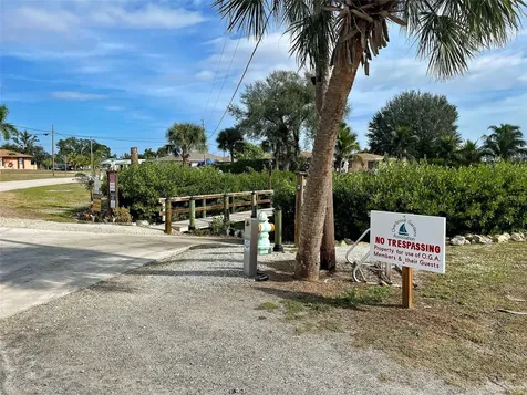 1533 Crest Drive Englewood FL 34223