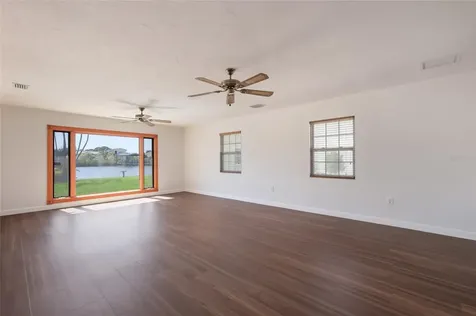 6703 9th Avenue NW Bradenton FL 34209