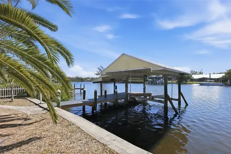 6703 9th Avenue NW Bradenton FL 34209