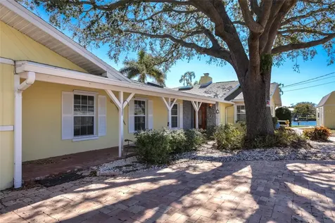 6703 9th Avenue NW Bradenton FL 34209
