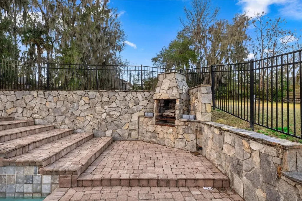 2401 SE 26th Street Ocala FL 34471