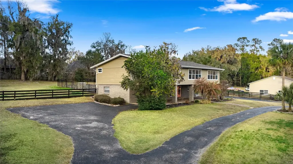 2401 SE 26th Street Ocala FL 34471