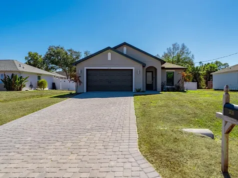 3638 Wentworth Street North Port FL 34288