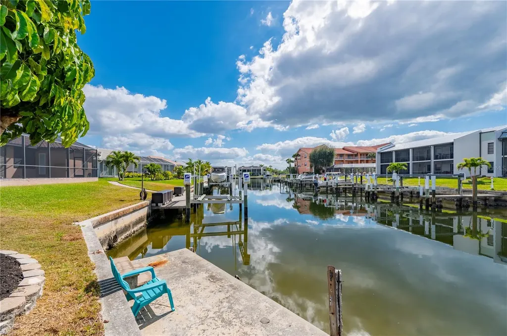 711 Via Tripoli Punta Gorda FL 33950