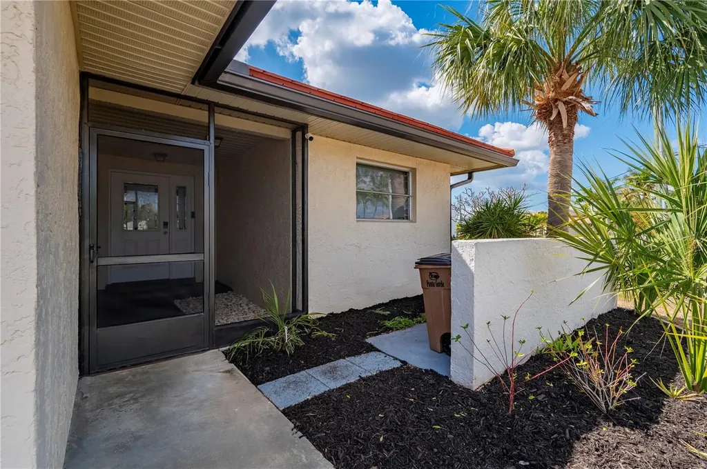 711 Via Tripoli Punta Gorda FL 33950