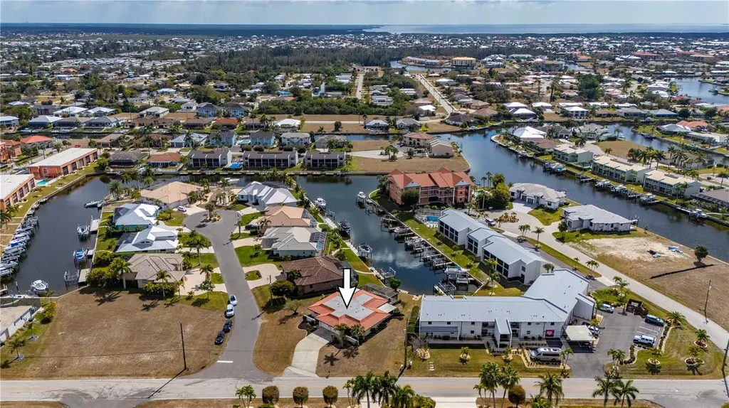 711 Via Tripoli Punta Gorda FL 33950