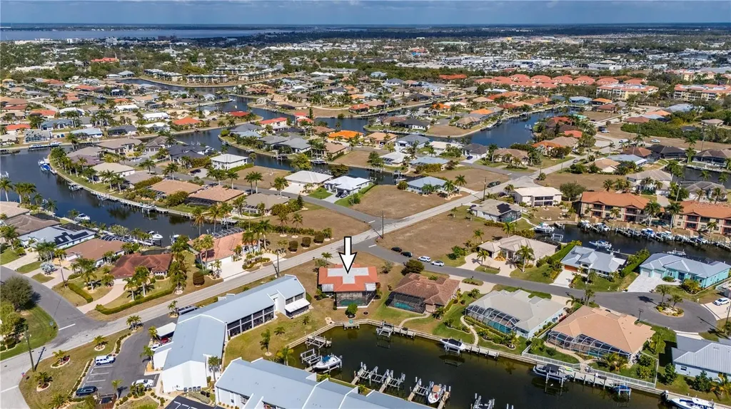 711 Via Tripoli Punta Gorda FL 33950