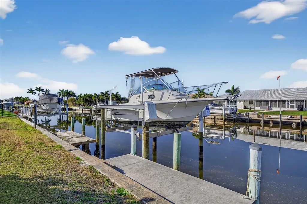 523 Via Cintia Punta Gorda FL 33950