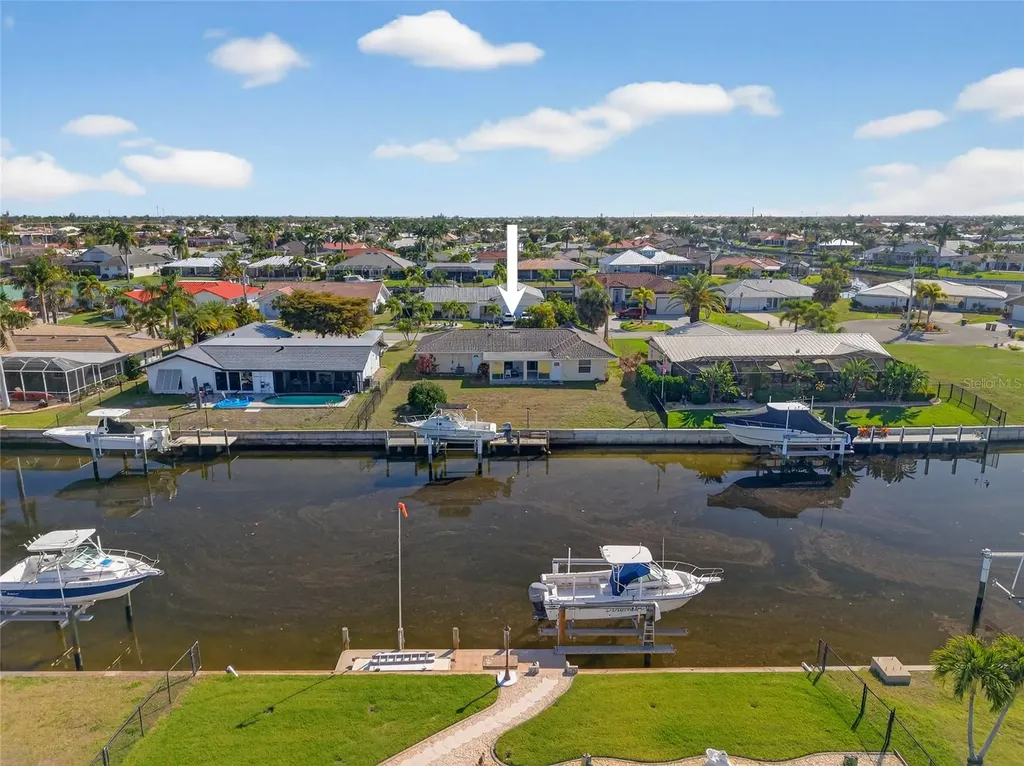 523 Via Cintia Punta Gorda FL 33950