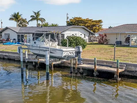 523 Via Cintia Punta Gorda FL 33950