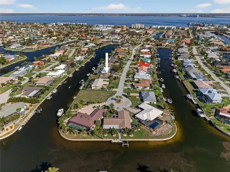 523 Via Cintia Punta Gorda FL 33950