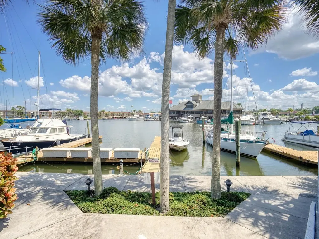 4939 Floramar Terrace New Port Richey FL 34652
