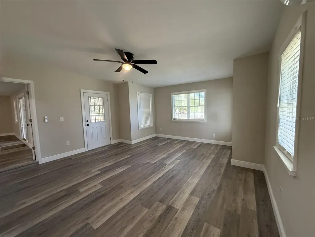 1762 SE 164th Circle Ocklawaha FL 32179