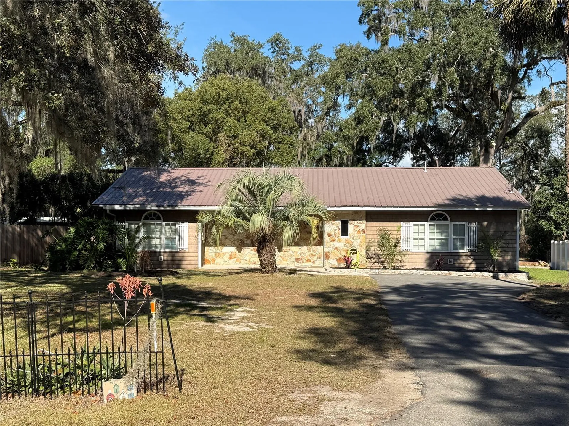 1762 SE 164th Circle Ocklawaha FL 32179
