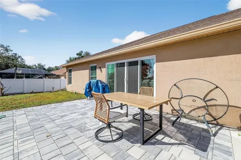 2212 Lake Pointe Circle Leesburg FL 34748