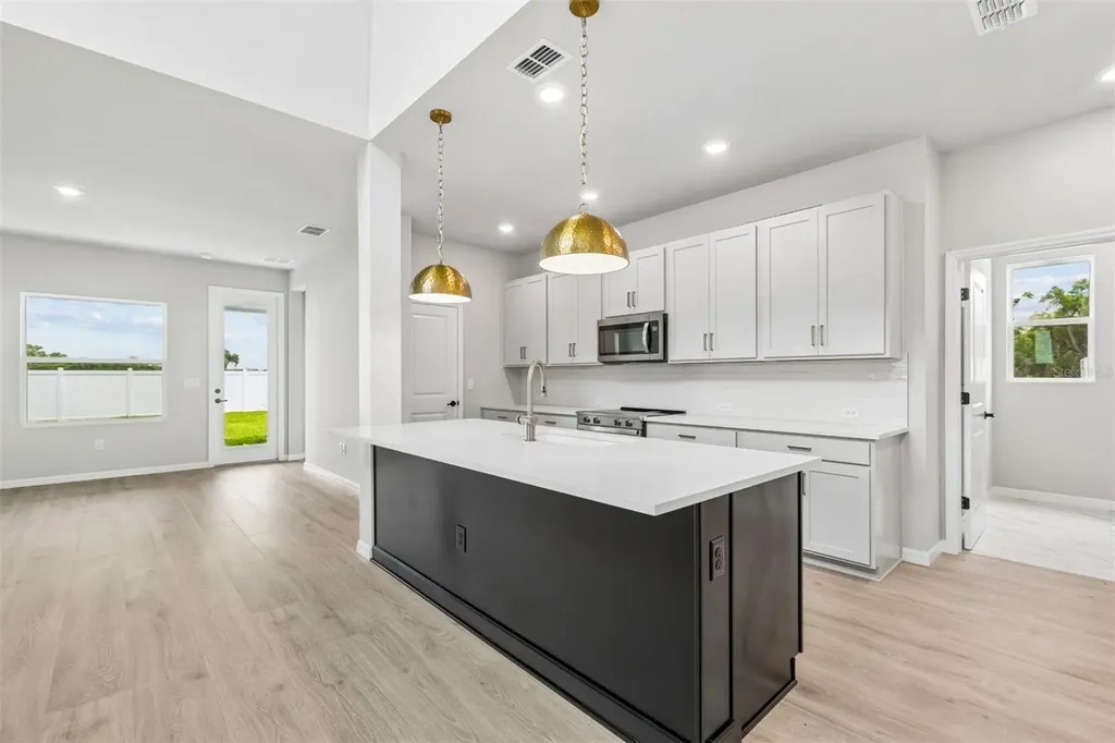 15239 Eastlyn Drive Bradenton FL 34212