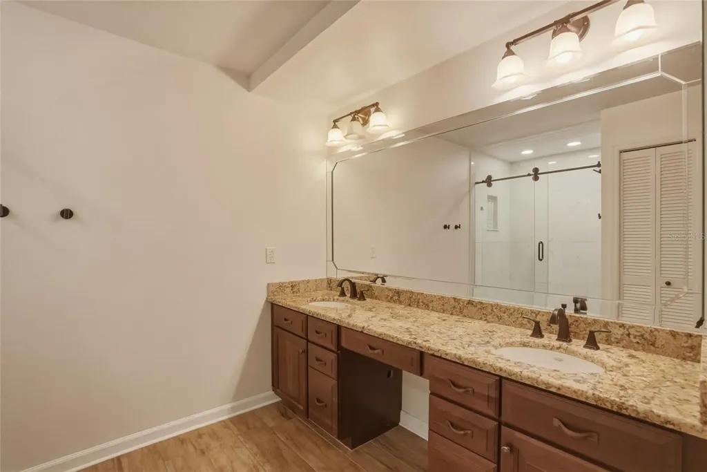 4203 Hartwood Lane Tampa FL 33618