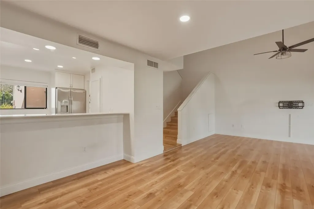 4203 Hartwood Lane Tampa FL 33618