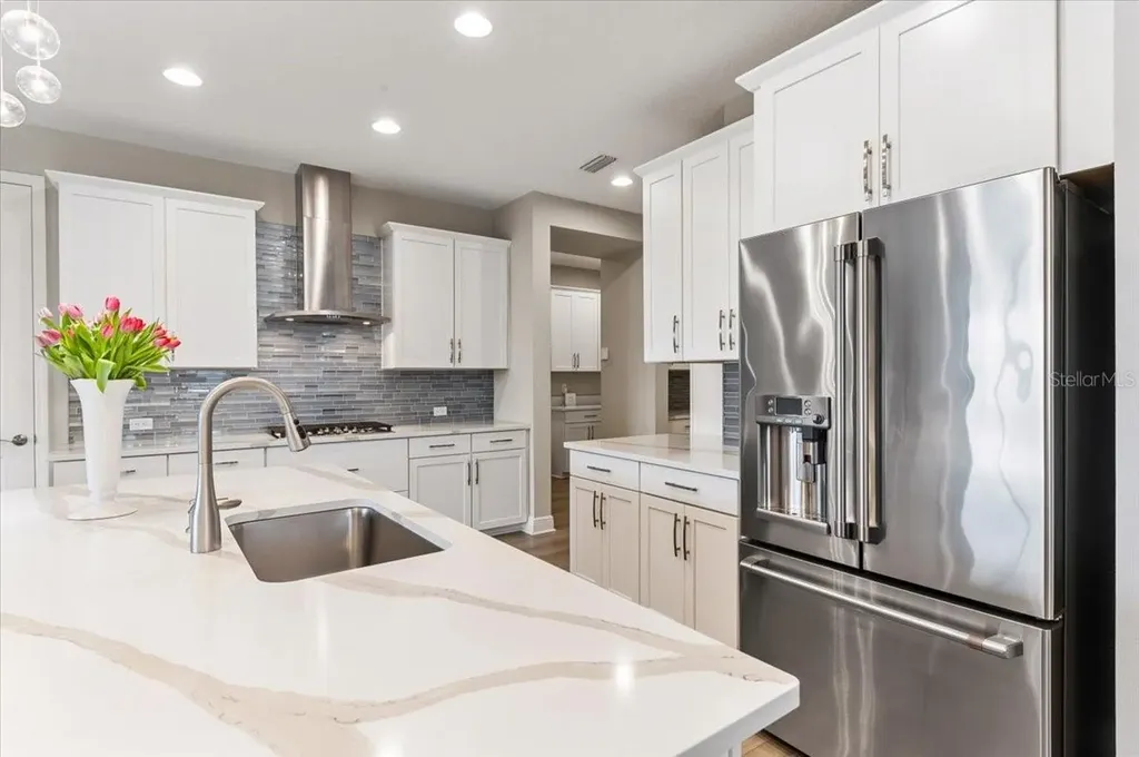 2024 Woodleaf Hammock Court Bradenton FL 34211